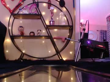 girl
        milf_lacey cam image #6252041