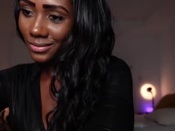 girl
        missksavage cam image #2908464