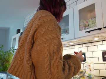 girl
        lizmreow cam image #5578672