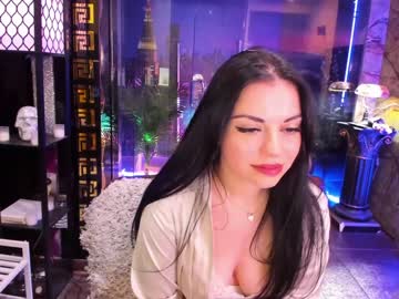 girl
        alma_pearl cam image #2946384