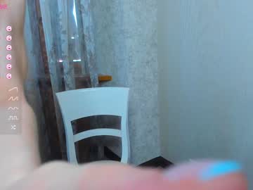 girl
        so__sweet cam image #2401130