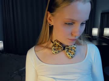 girl
        may_wow cam image #3098837