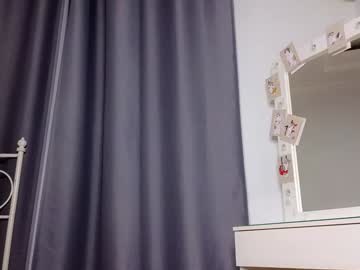 girl
        lovely_shyy cam image #5285639