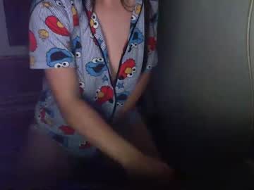 girl
        ashleylara cam image #530321
