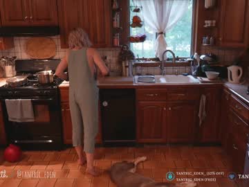 couple
        tantric_eden_ cam image #1908000