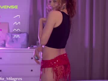girl
        mia_milagros cam image #2526997