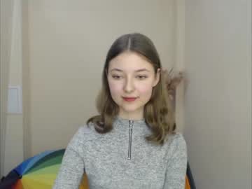 girl
        vivien_leight cam image #1045579