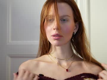 girl
        ellaa91 cam image #144975