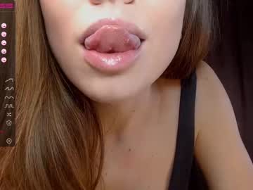 girl
        moanamo cam image #870053