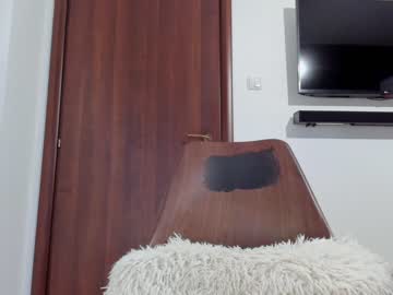 girl
        bri4anna cam image #4023491