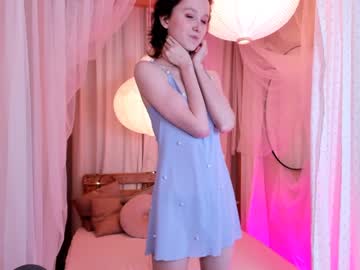 girl
        hailiemills cam image #185085