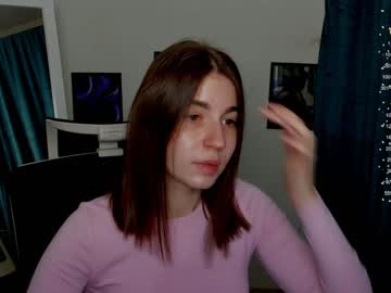 girl
        stacy_cy cam image #5359971