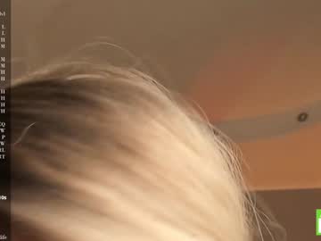 girl
        margarethowell cam image #5446365