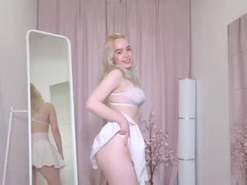 girl
        judy_luss cam image #648640