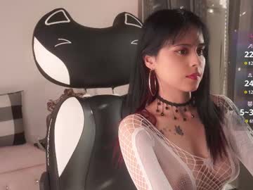 girl
        mysticxkitty cam image #6188545