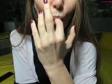 girl
        rora_ cam image #271015