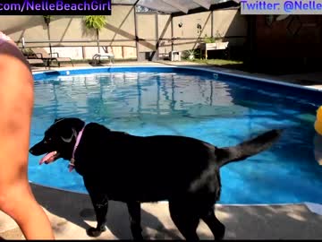 girl
        nellebeachgirl cam image #175930