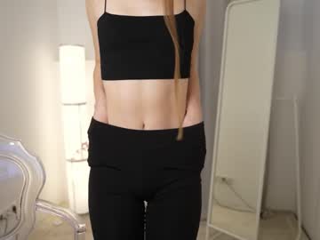 girl
        charming_luna cam image #3105142