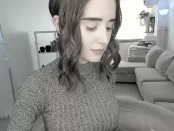 girl
        lonelly_lolly98 cam image #6468419