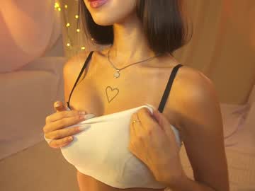 girl
        sunny_maria cam image #5757858