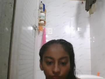 girl
        the_right_girl cam image #1057459