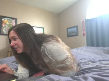 girl
        chroniclove cam image #6468085