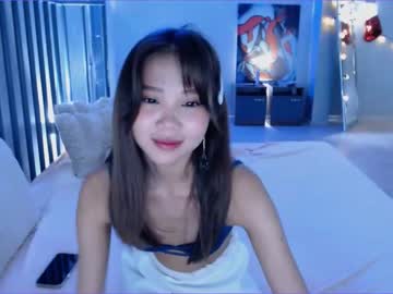 girl
        juliabeng1 cam image #453906