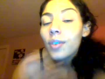girl
        lexysexy_ cam image #1286080
