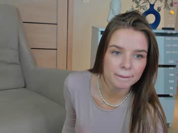 girl
        selfish_ashley cam image #3867217