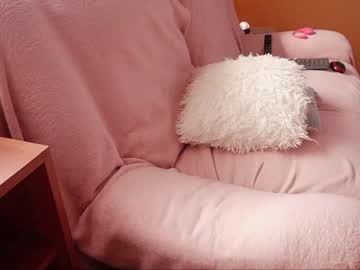 girl
        clementine__ cam image #3779369