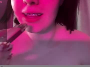 girl
        rachelklark cam image #5450223