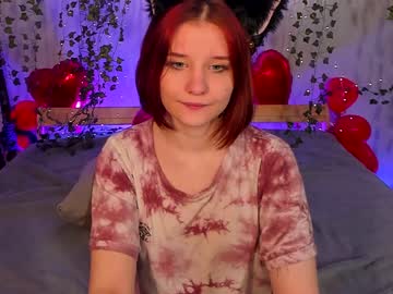 girl
        lilymirage cam image #896414