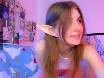 girl
        cute_fox_girl cam image #3980847