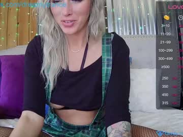 girl
        dreamytrance cam image #4020020