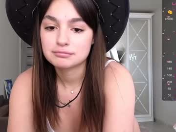girl
        jessiexxi cam image #4771135