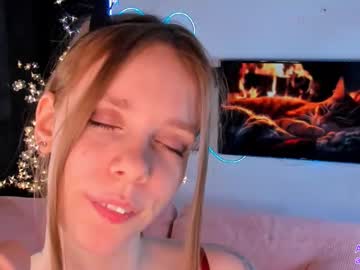 girl
        kitnessky cam image #6308663