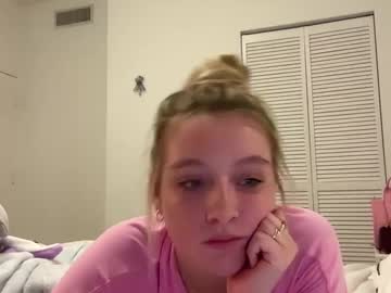 girl
        lexaarose05 cam image #6506650