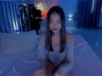girl
        juliabeng1 cam image #2020069