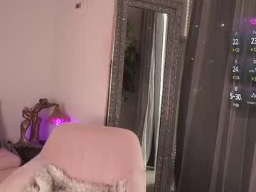 girl
        mysticxkitty cam image #6138813