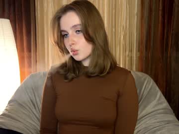 girl
        cute_siberian_girl cam image #3515471