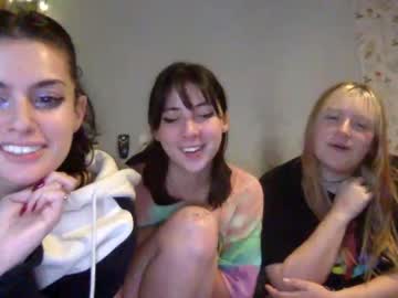 girl
        wallabyxxx cam image #425147