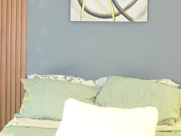 girl
        ashley_ospino cam image #6120131