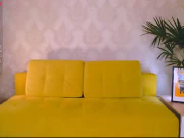girl
        laura_shtein cam image #239127