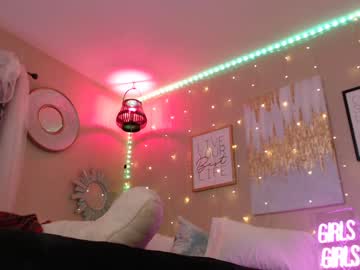 girl
        milf_lacey cam image #4892145