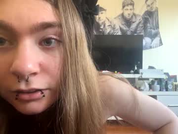 girl
        emostonerkitty cam image #5521079