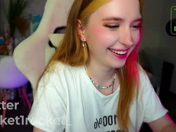girl
        pocketrocket_ cam image #2433644