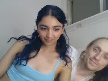 girl
        dreamymermaid cam image #1789434
