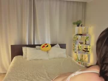 girl
        maudcouncil cam image #6779352