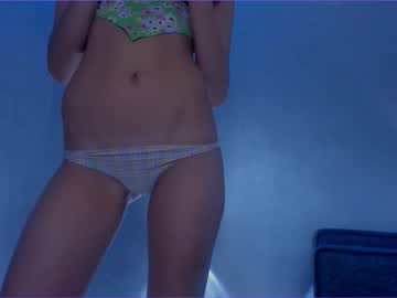 girl
        juliabeng1 cam image #2000229