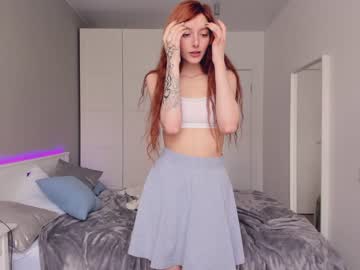 girl
        jennifer_ewans cam image #1504023